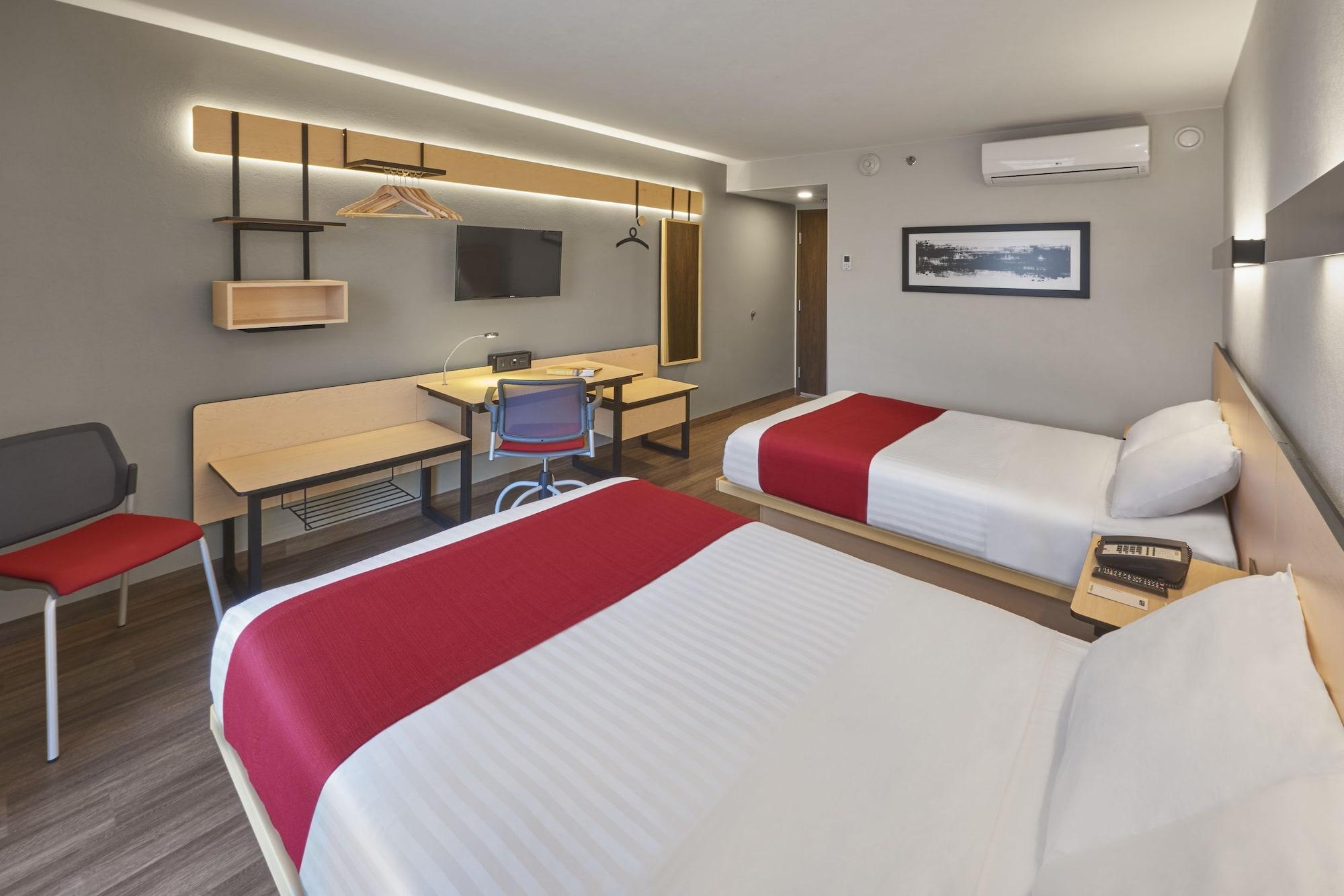 City Express By Marriott Saltillo Norte Exterior photo