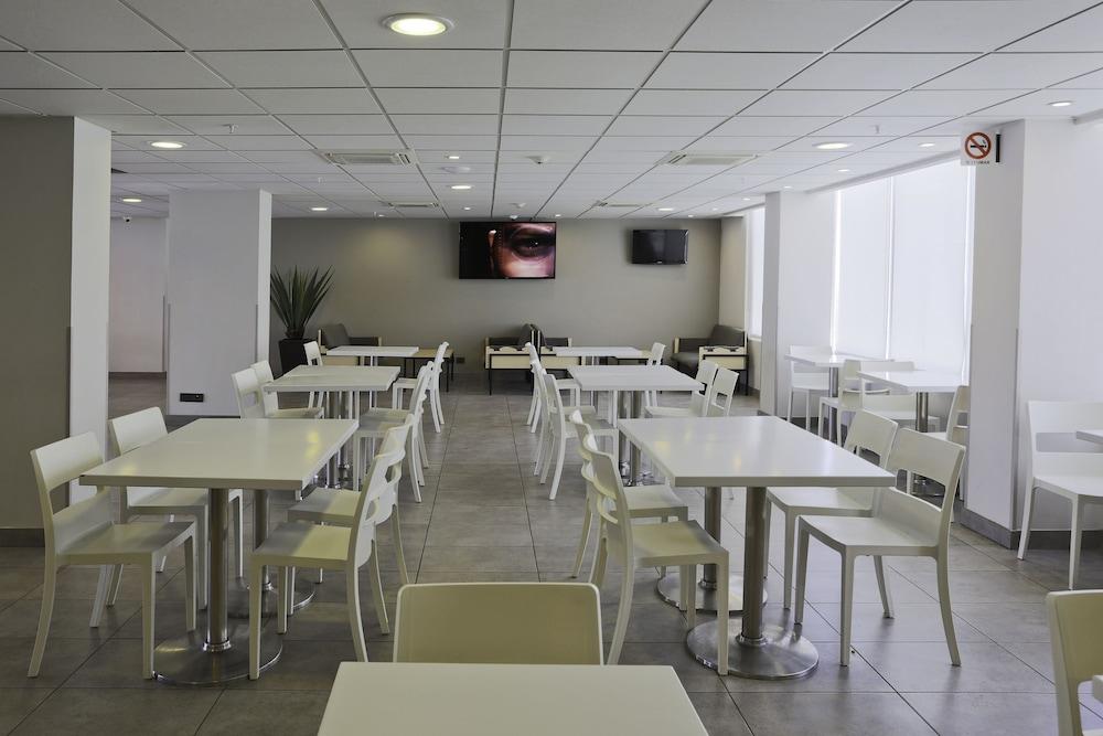 City Express By Marriott Saltillo Norte Exterior photo