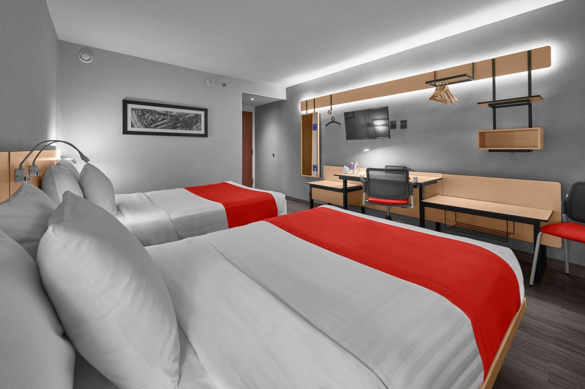 City Express By Marriott Saltillo Norte Exterior photo